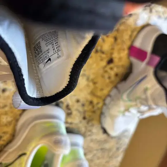 Nike Women’s Metcon - Size 7 - Picture 10 of 13